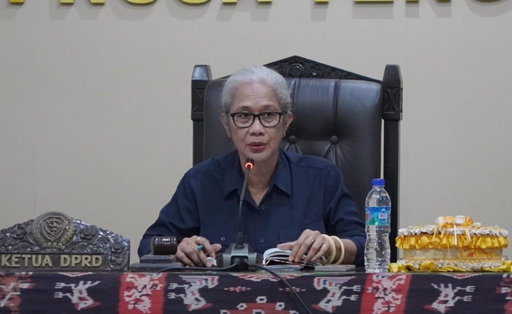 Ketua DPRD NTT, Emilia Nomleni,
